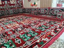 جلسة بدوية عربية فاخرة - صورة